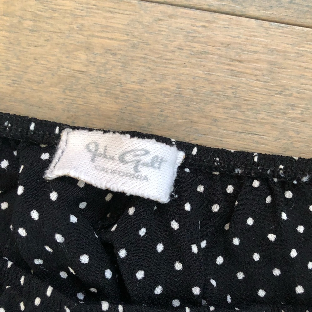 Shorts - Picture 3 of 4